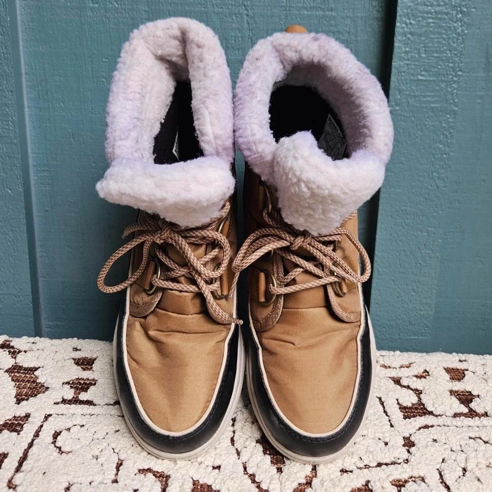 Sorel Tan and Black Lace-Up Sherpa-Lined Ankle Boots